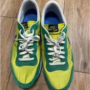 Mens Nike vintage reissues. Size 13